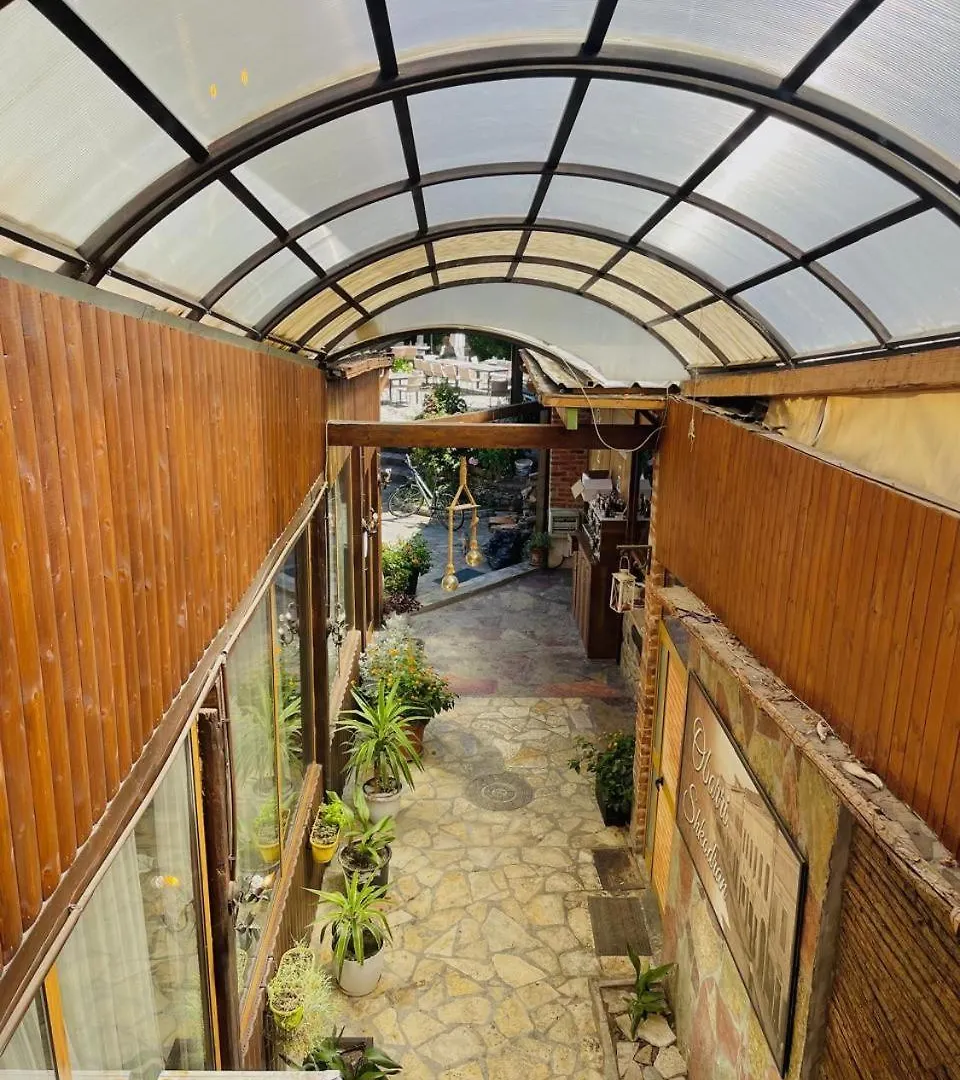 Oborri Shkodran Boutique Hotel 3*, Szkodra Albania